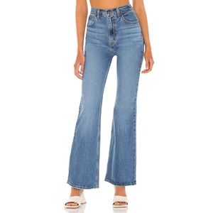 Aritzia X Levi’s Ribcage Flare Bootcut Jeans